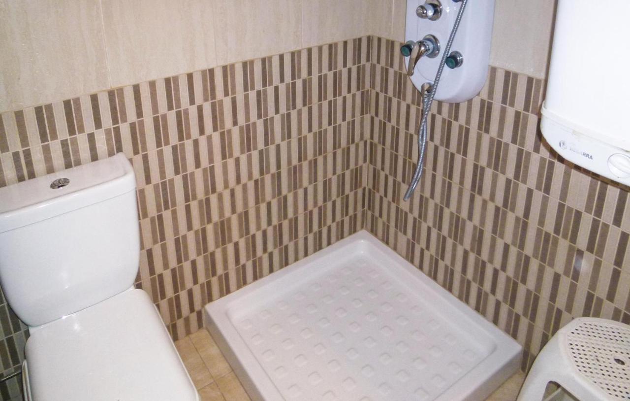 Nice Apartment In Benalmdena Costa With 1 Bedrooms, Wifi And Outdoor Swimming Pool 贝纳尔马德纳 外观 照片